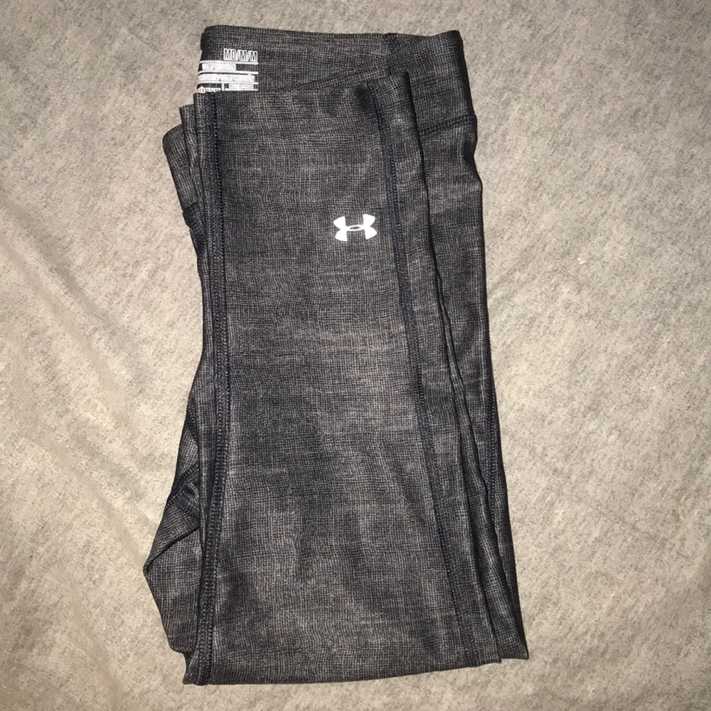 Size Medium Under Armour leggings
